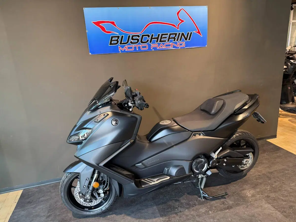 Yamaha T-Max 560 (2022 - 24) (3)