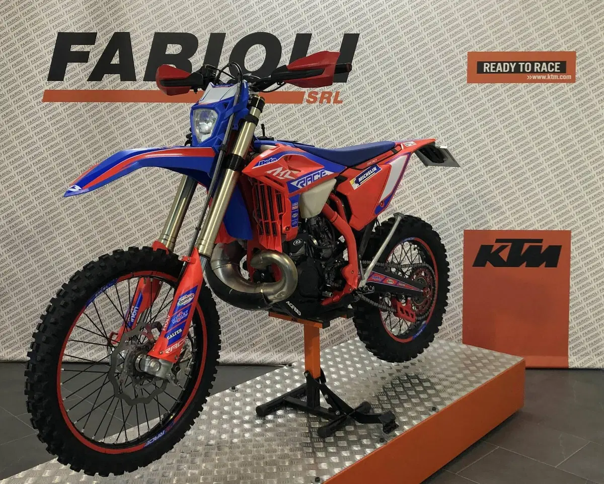 Betamotor RR 300 2T Enduro Race (2025) (6)