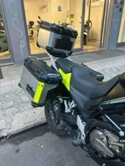 QJ Motor SVT 650 X (2024) usata
