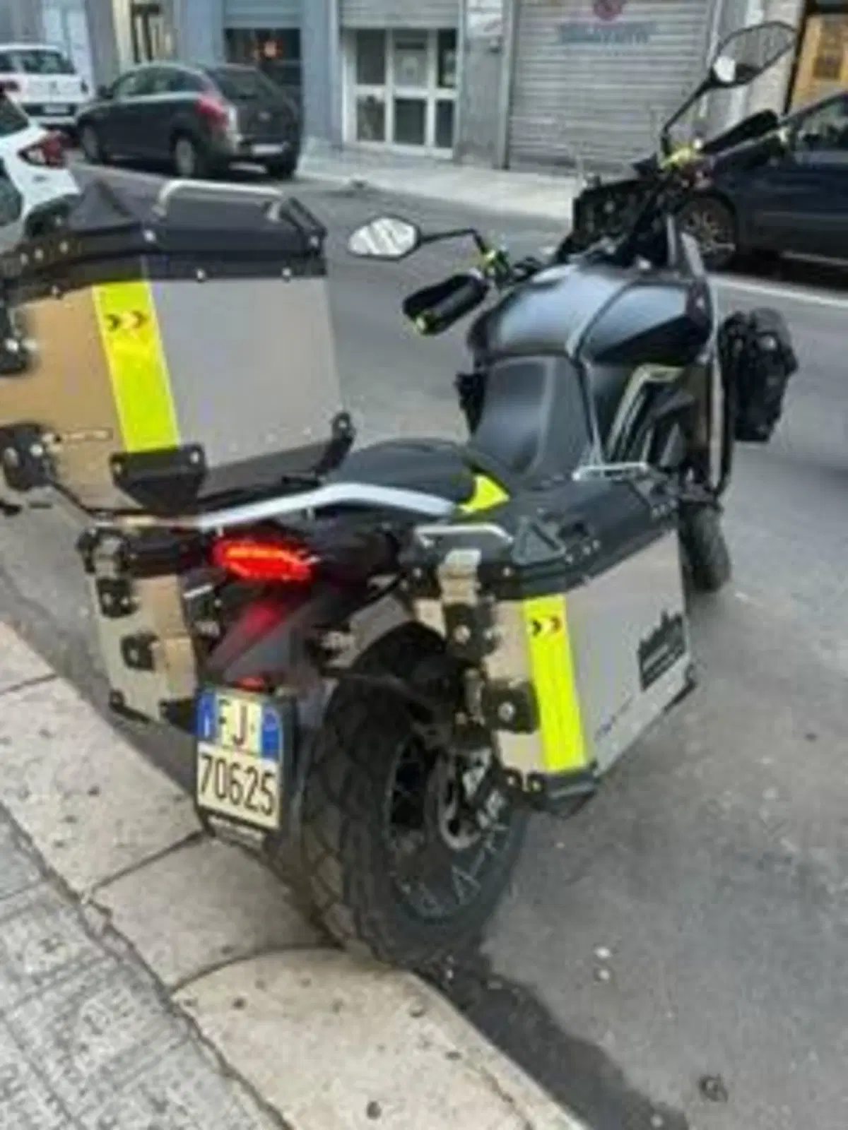 QJ Motor SVT 650 X (2024) (3)
