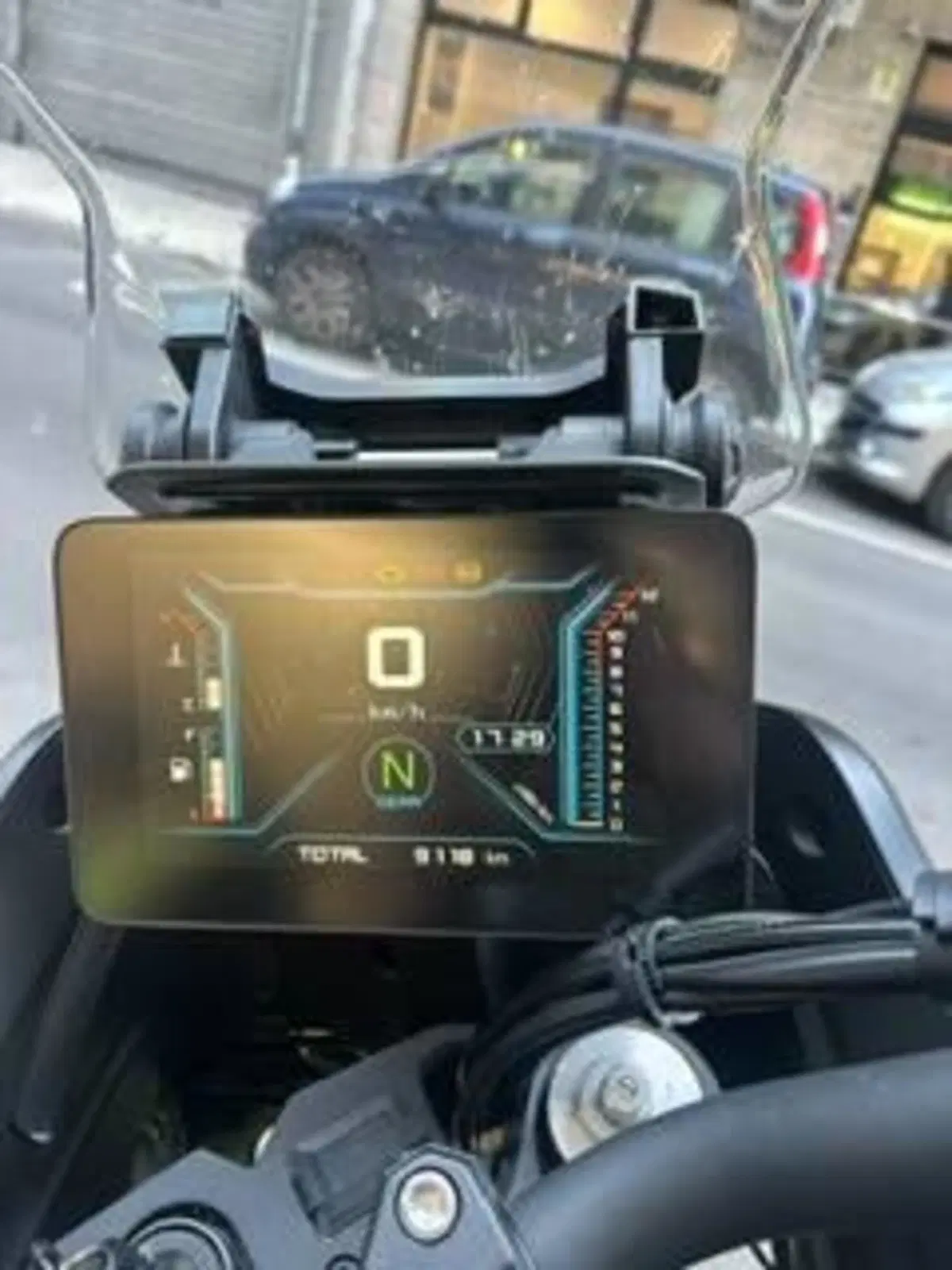 QJ Motor SVT 650 X (2024) (4)