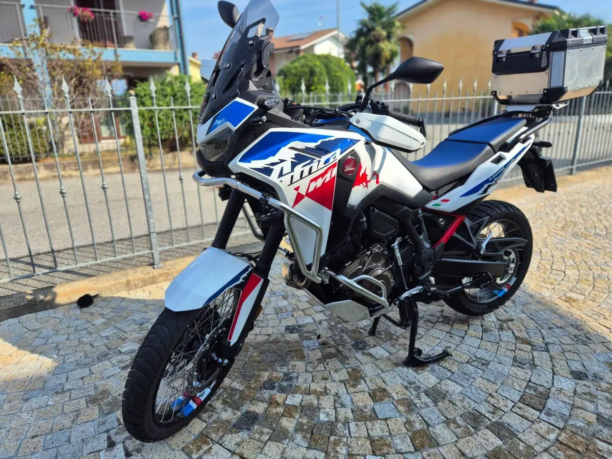 Honda Africa Twin CRF 1100L ES (2024 - 26)