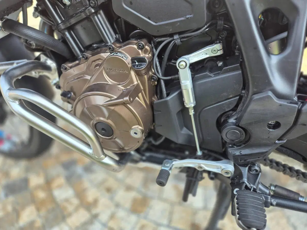Honda Africa Twin CRF 1100L ES (2024 - 26) (5)