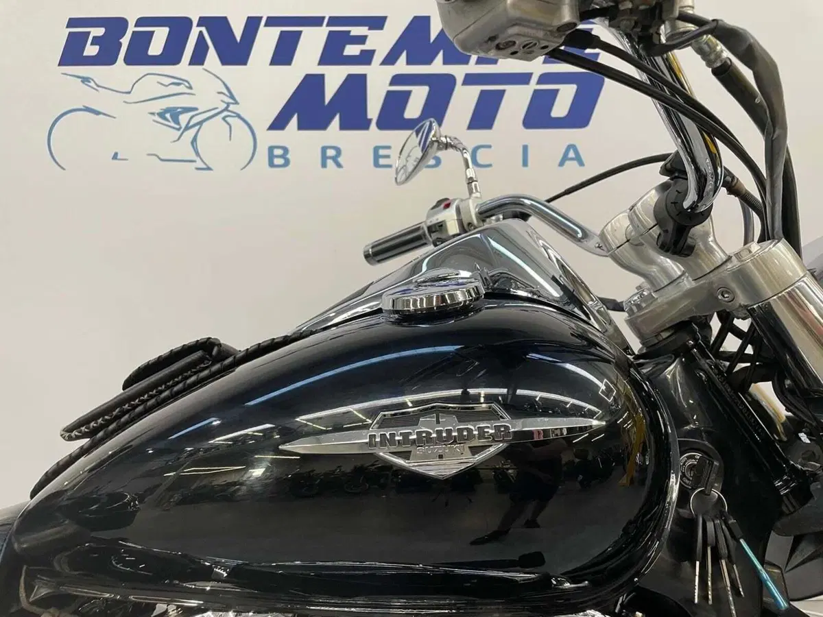 Suzuki VL 800 Intruder C (2005 - 06) (3)