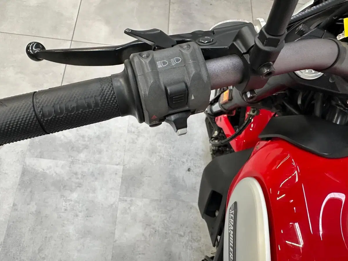 Ducati Scrambler 800 Classic (2017 - 18) (10)