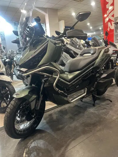 Zontes ZT368-G (2024 - 25) usata