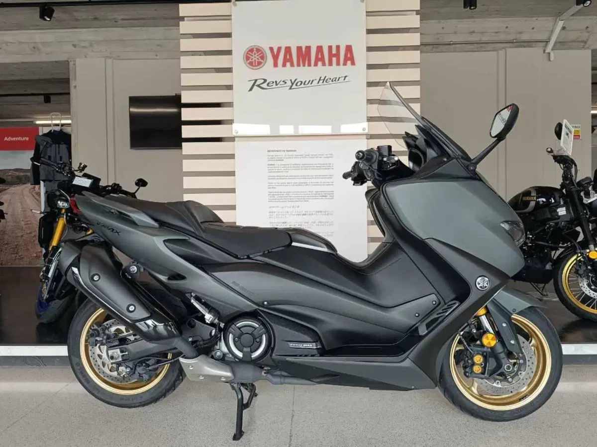 Yamaha T-Max 560 Tech Max (2020)