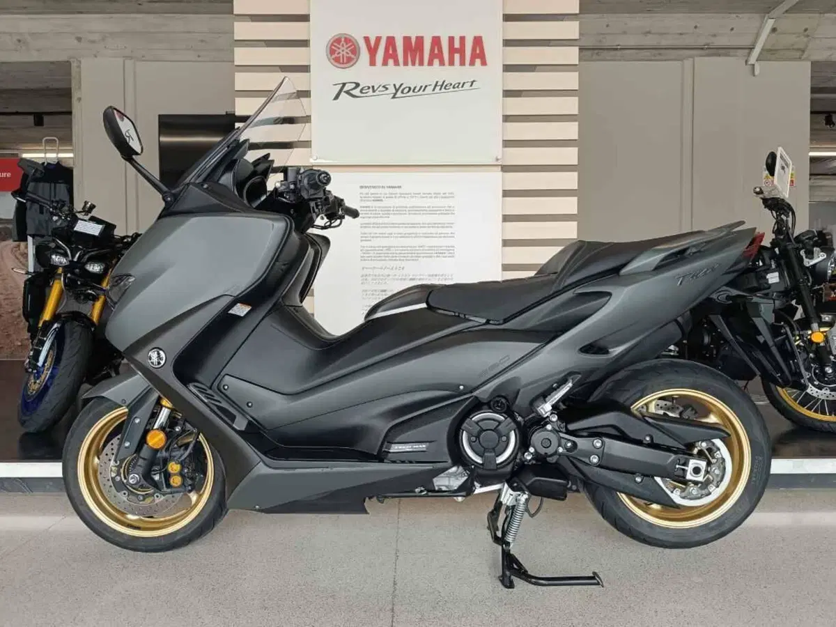 Yamaha T-Max 560 Tech Max (2020) (5)