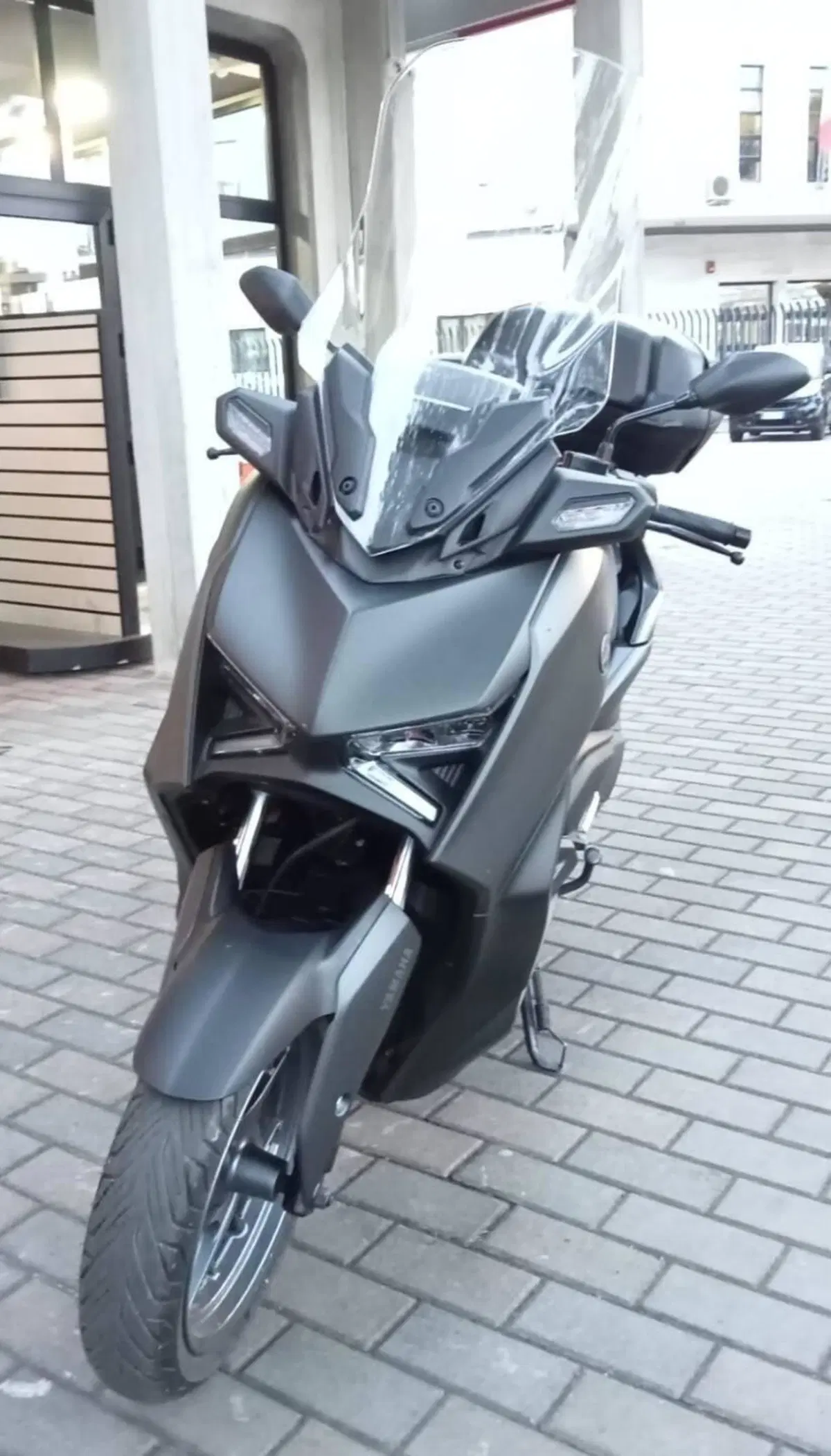 Yamaha X-Max 300 (2025 - 26) (3)