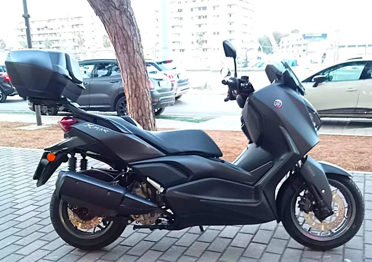 Yamaha X-Max 300 (2025 - 26) (2)