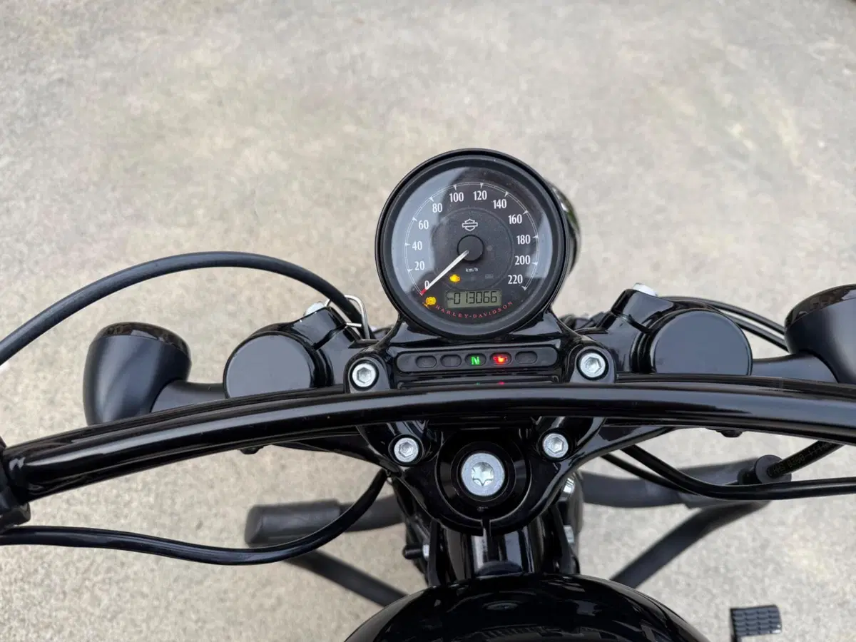 Harley-Davidson 1200 Forty-Eight (2016 - 20) (9)