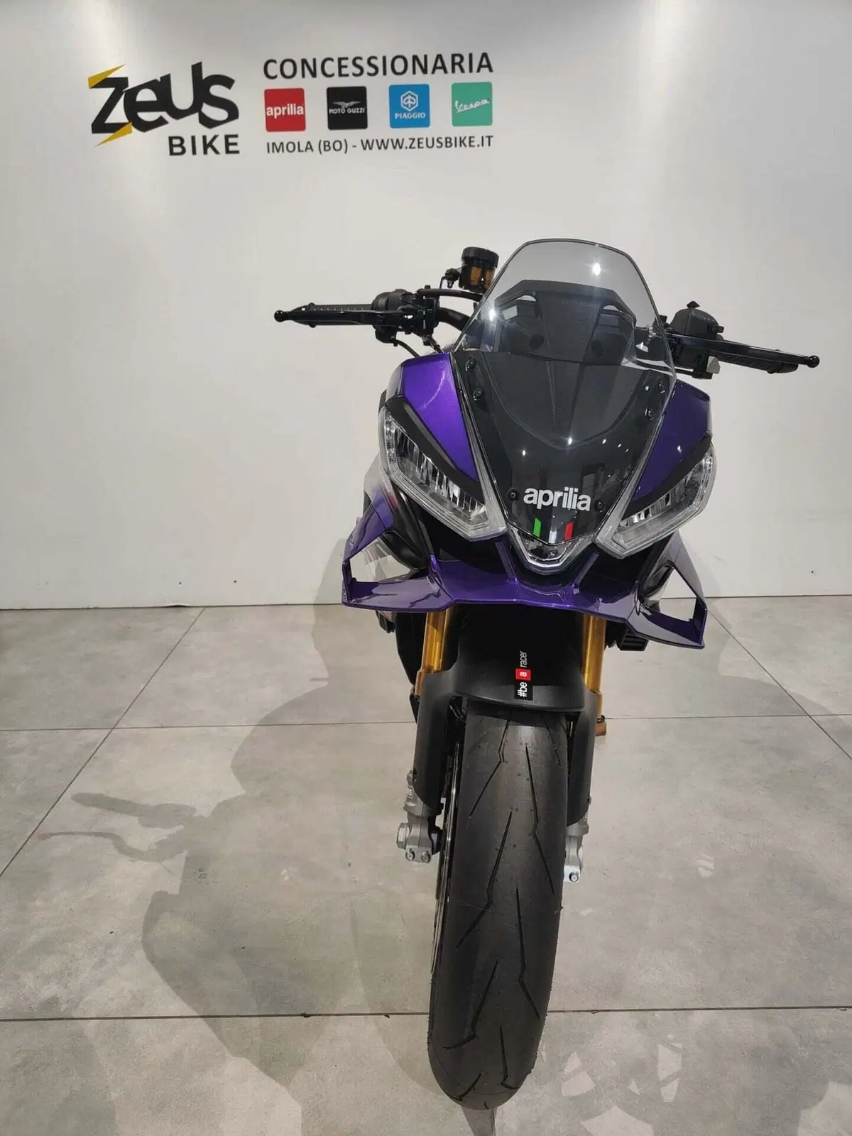 Aprilia Tuono V4 Factory (2025 - 26) (3)