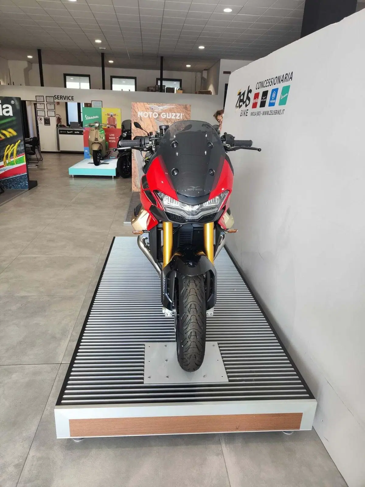 Moto Guzzi V100 Mandello Wind Tunnel (2025 - 26) (3)
