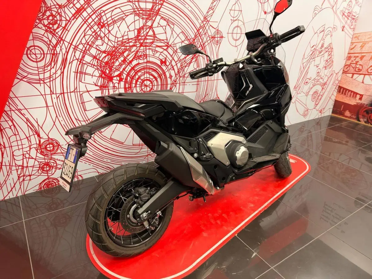 Honda X-ADV 750 (2025 - 27) (3)