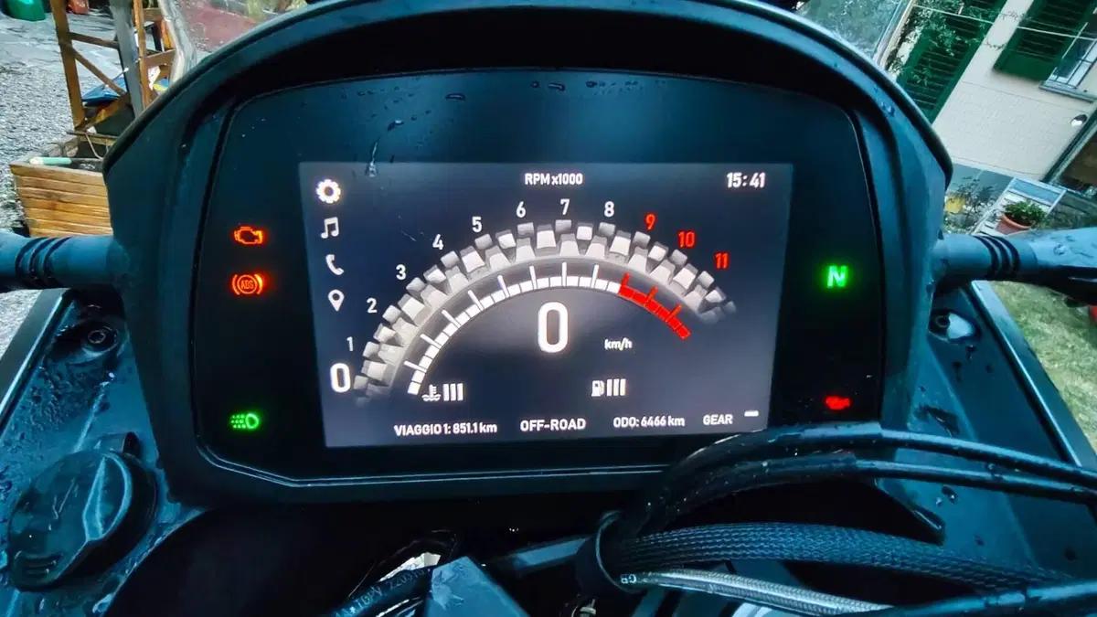 Moto Morini X-Cape 650 (2021 - 26) (3)