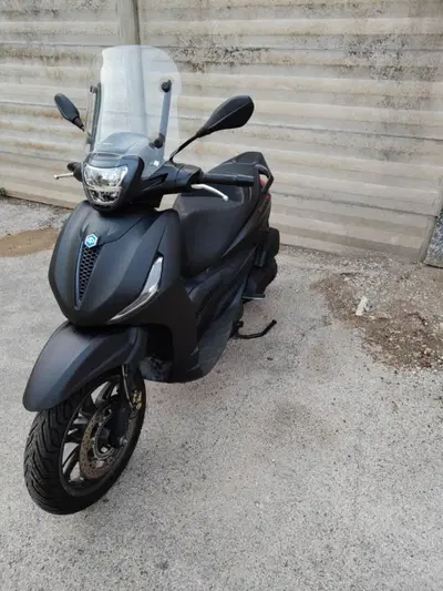 Piaggio Beverly 400 ABS-ASR (2021 - 24) usata