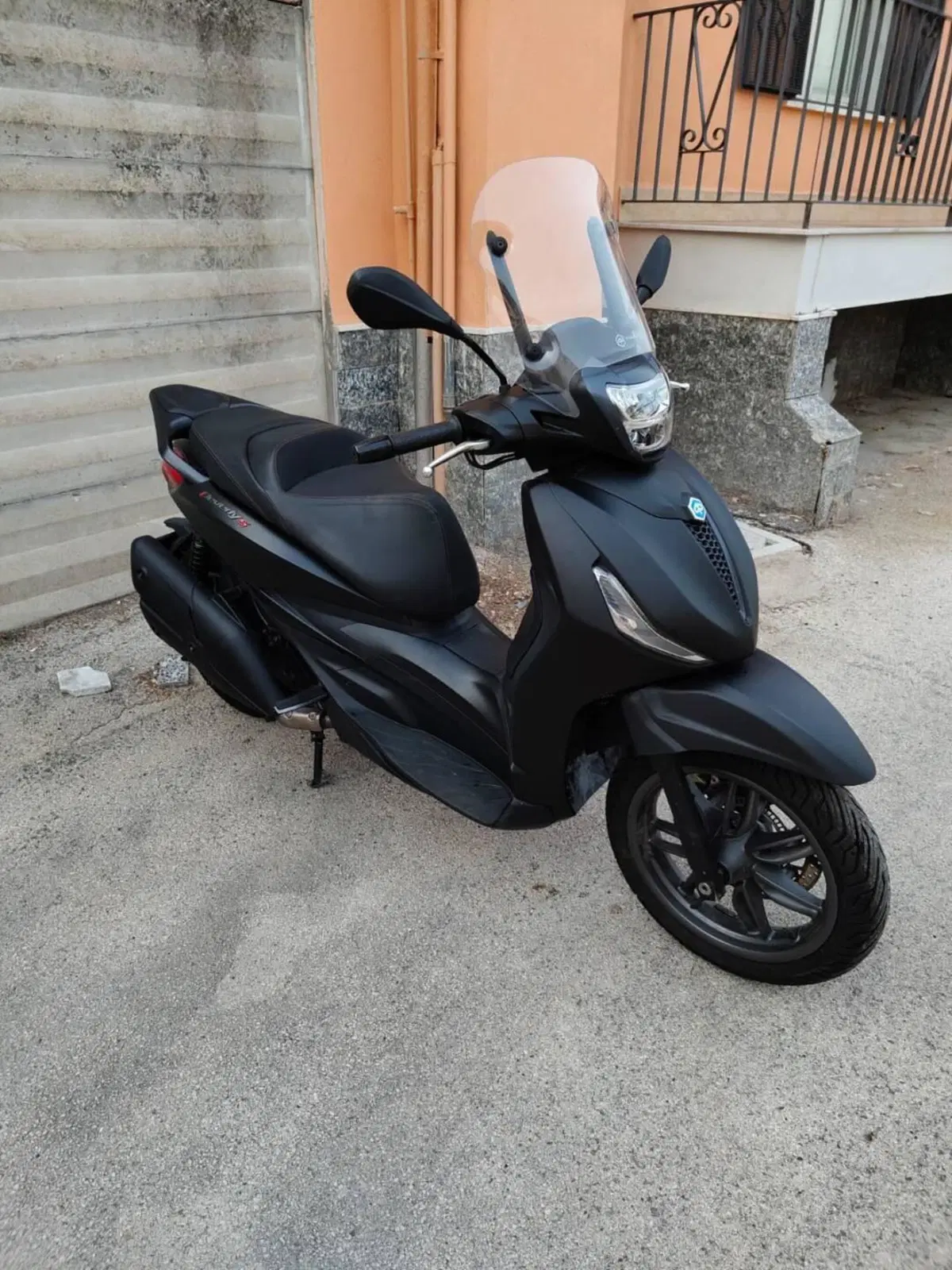 Piaggio Beverly 400 ABS-ASR (2021 - 24) (4)