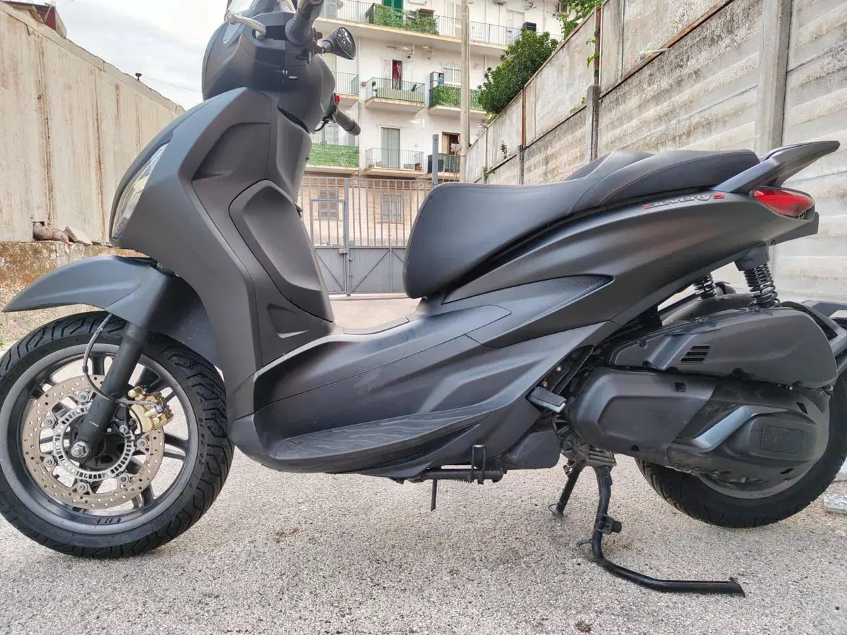Piaggio Beverly 400 ABS-ASR (2021 - 24) (5)
