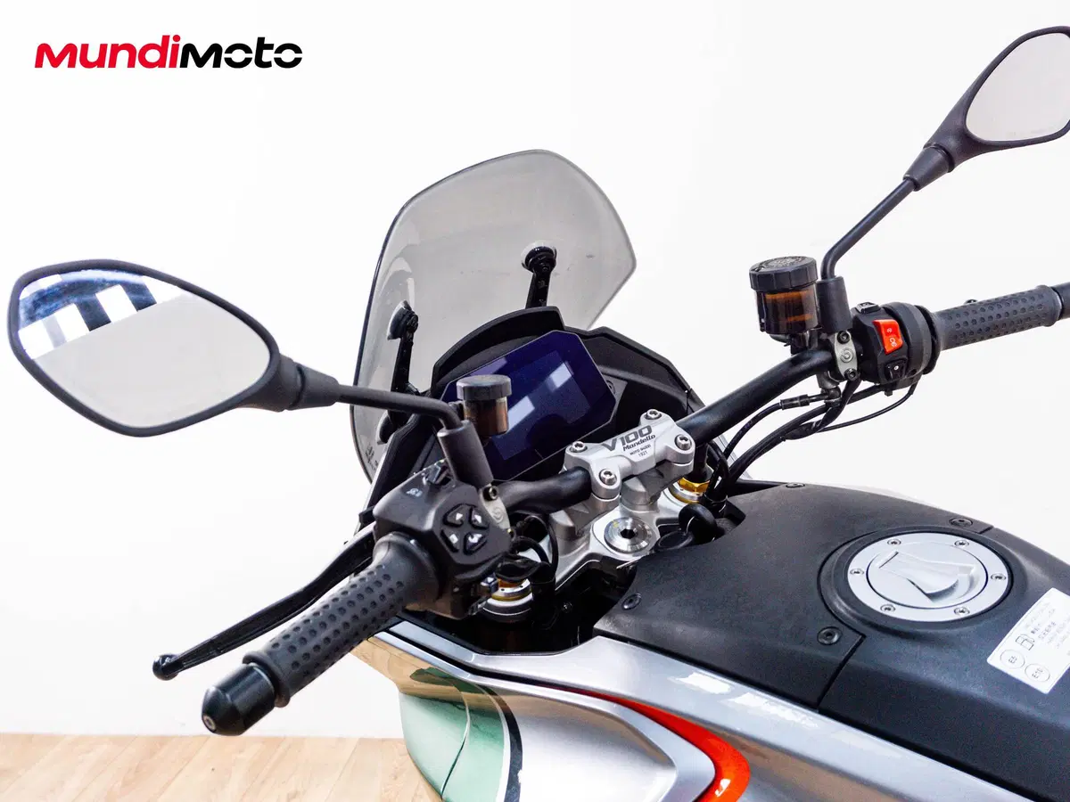 Moto Guzzi V100 Mandello S (2025 - 26) (11)