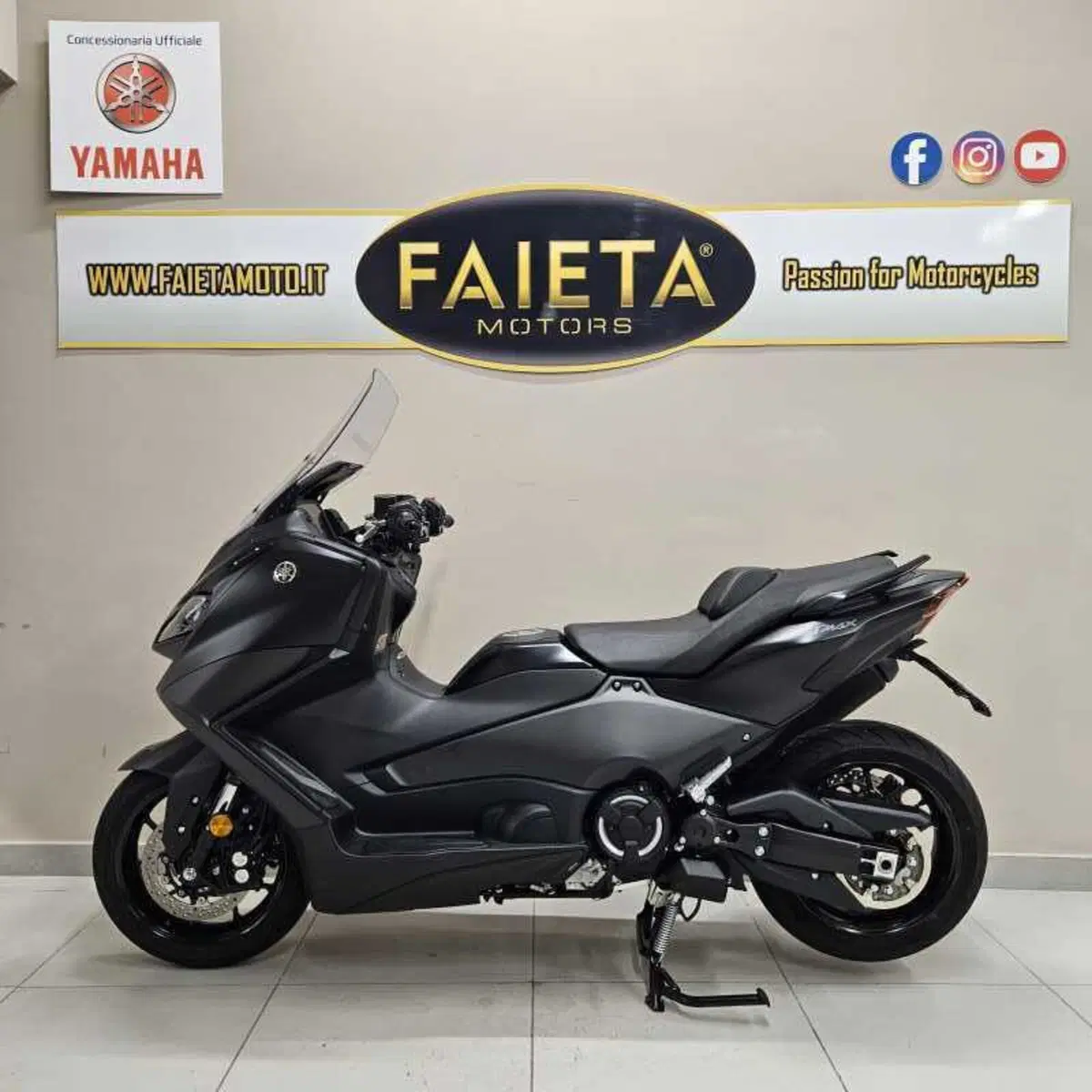 Yamaha T-Max 560 (2022 - 24)
