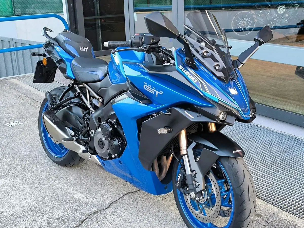 Suzuki GSX-S1000GT (2022 - 24) (2)