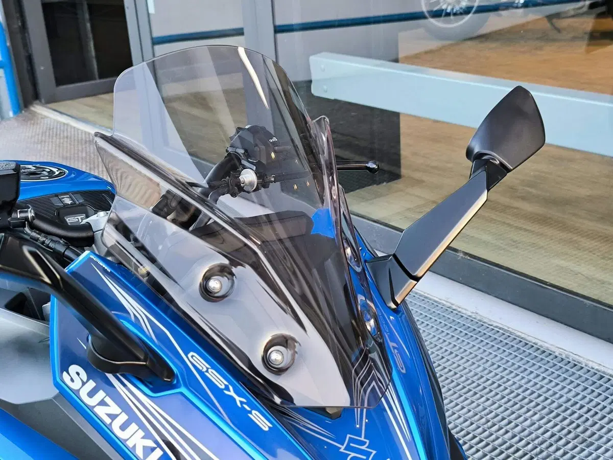 Suzuki GSX-S1000GT (2022 - 24) (4)