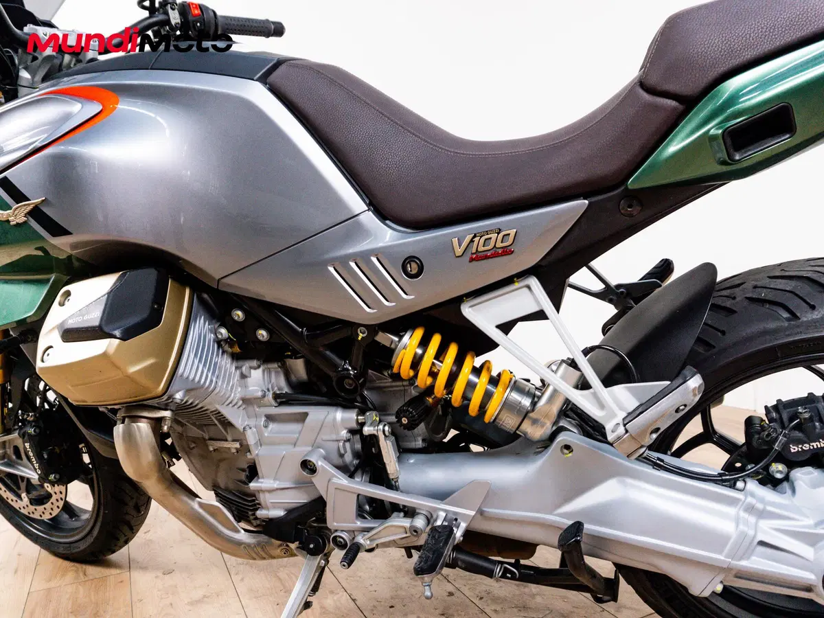 Moto Guzzi V100 Mandello S (2025 - 26) (10)