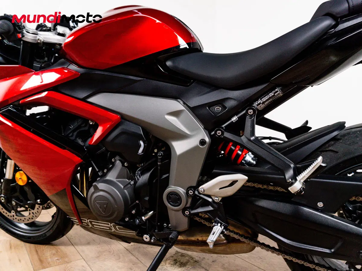 Triumph Daytona 660 (2024 - 26) (10)