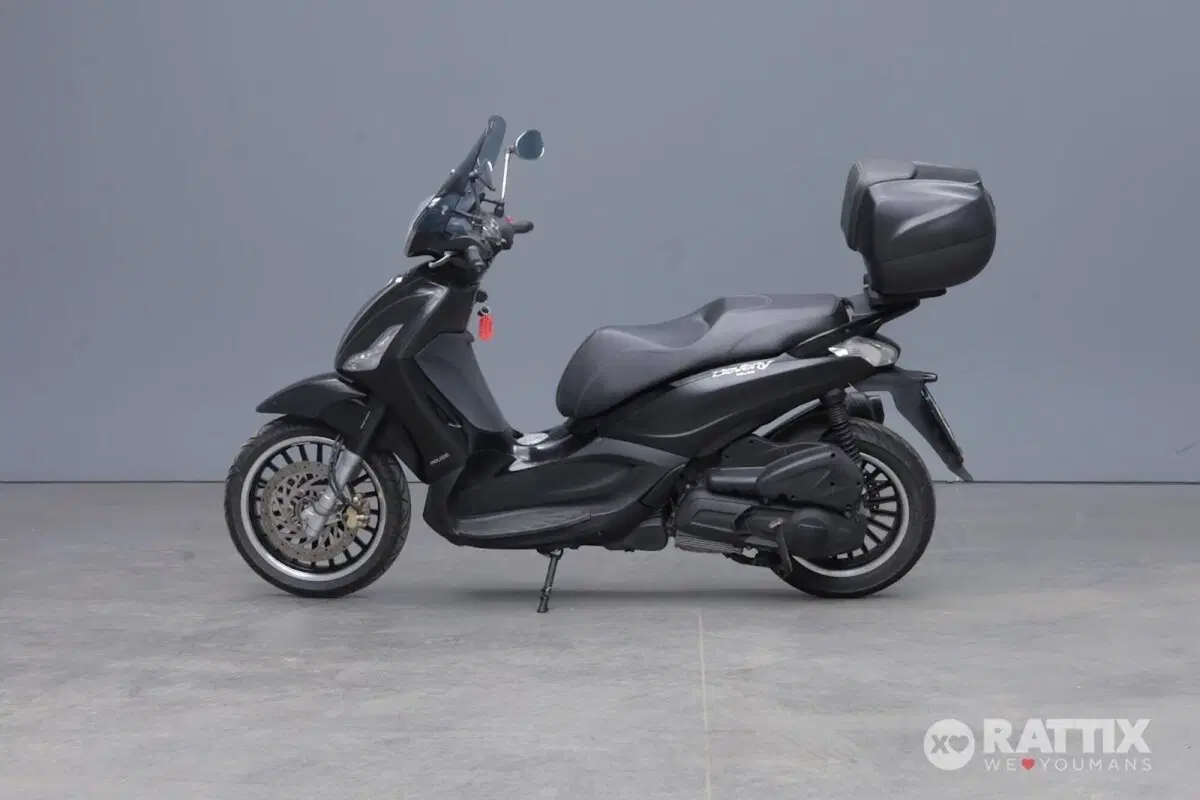 Piaggio Beverly 300 i.e. ABS-ASR (2016 - 20) (3)