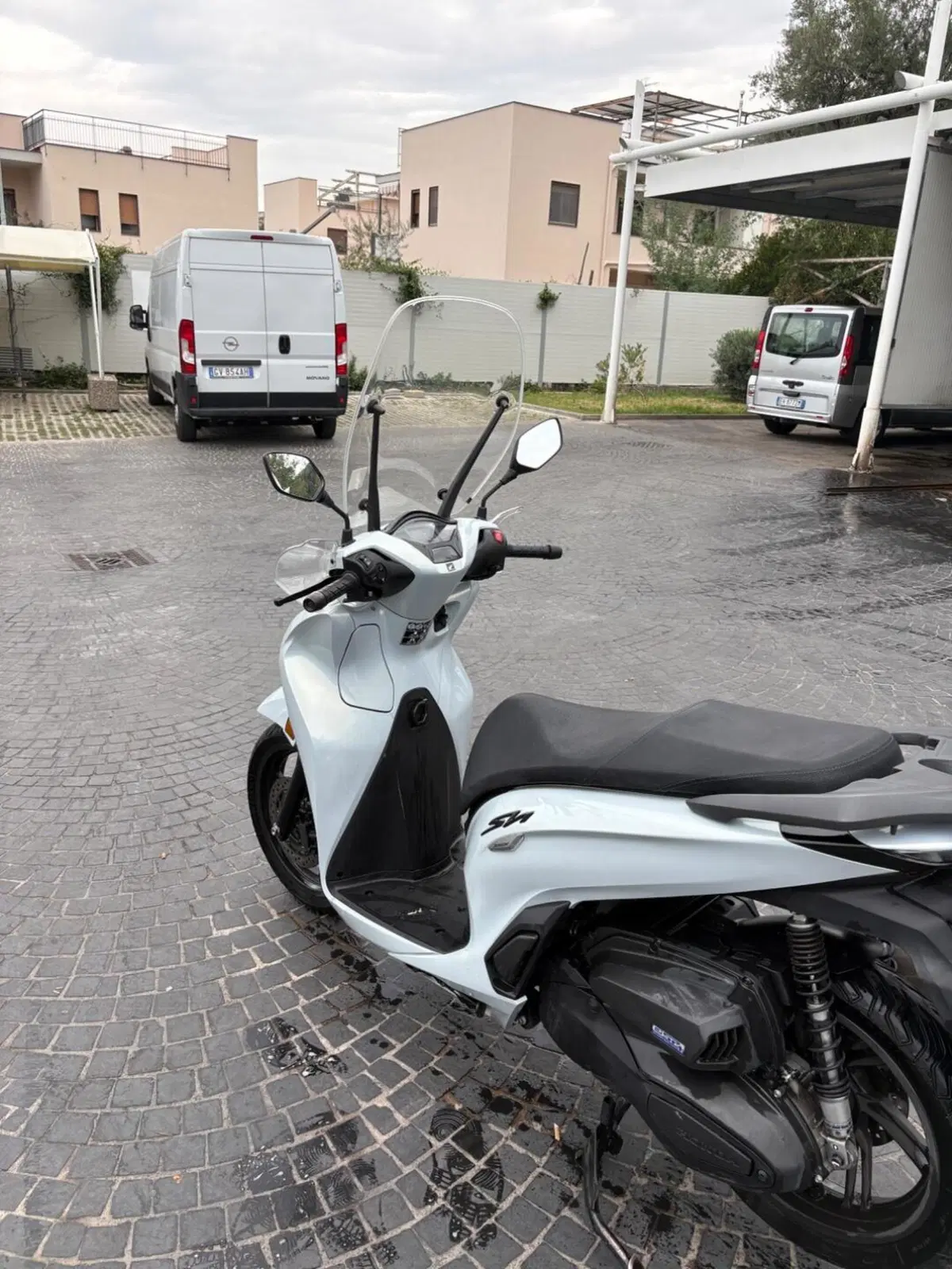 Honda SH 350i GT (2025 - 26) (10)