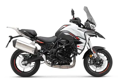 Benelli TRK 702 (2026) nuova