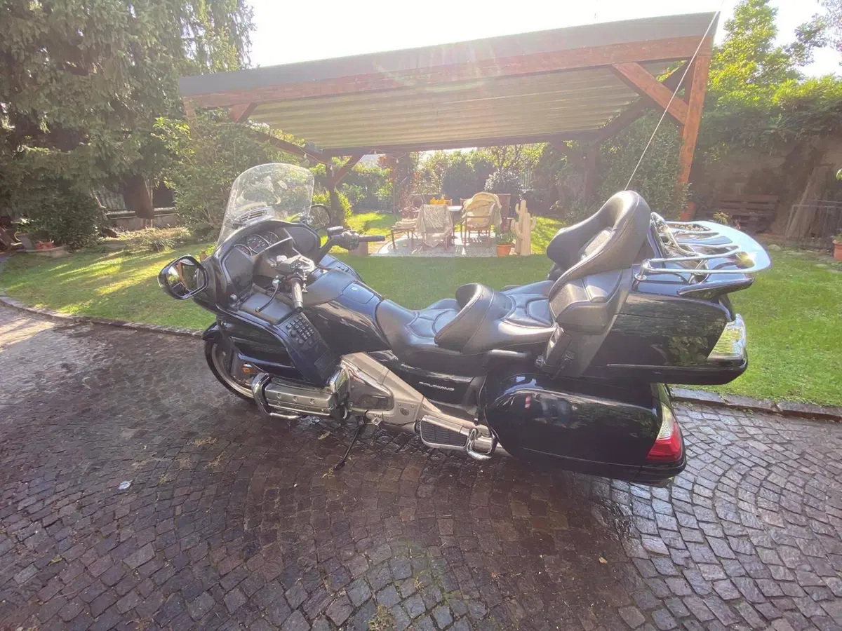 Honda GL 1800 Gold Wing (2007 - 11) (4)