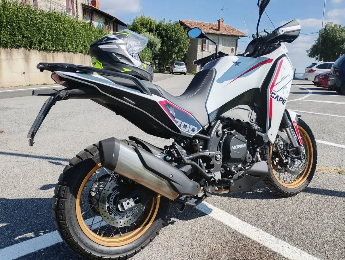 Moto Morini X-Cape 700 Gold Edition (2025 - 26) (3)