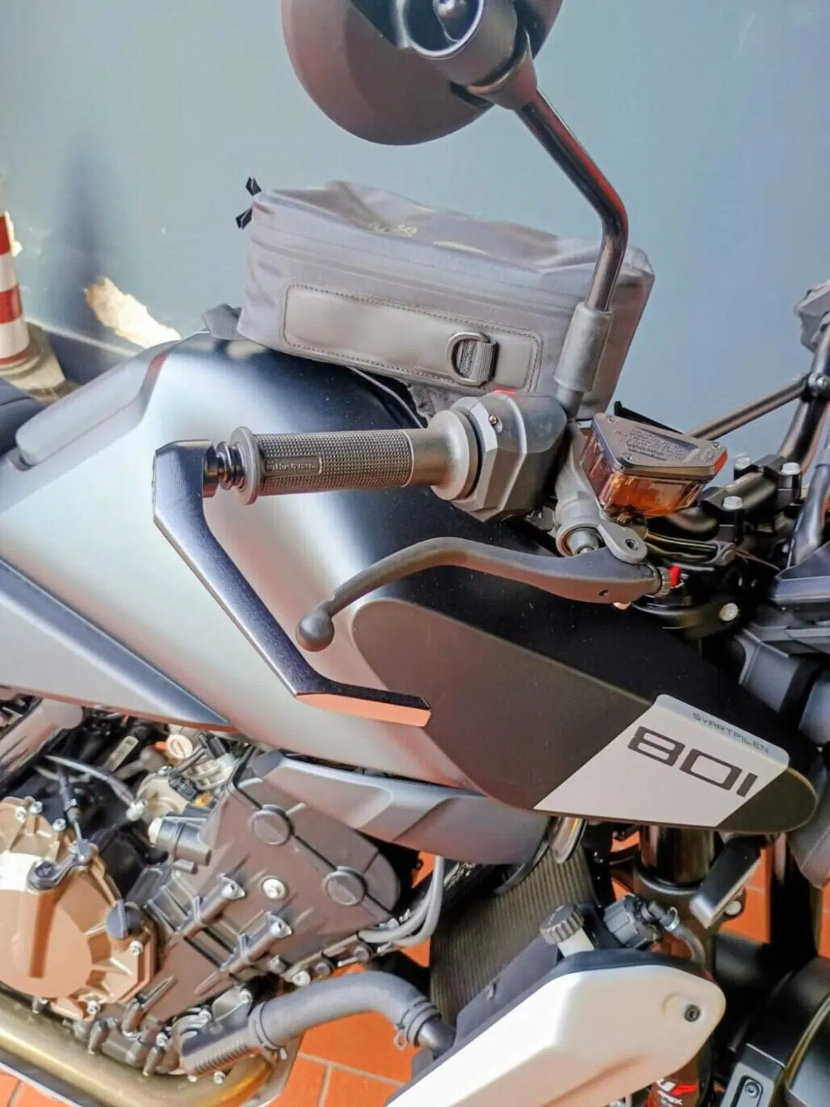 Husqvarna Svartpilen 801 L (2025 - 26) (7)
