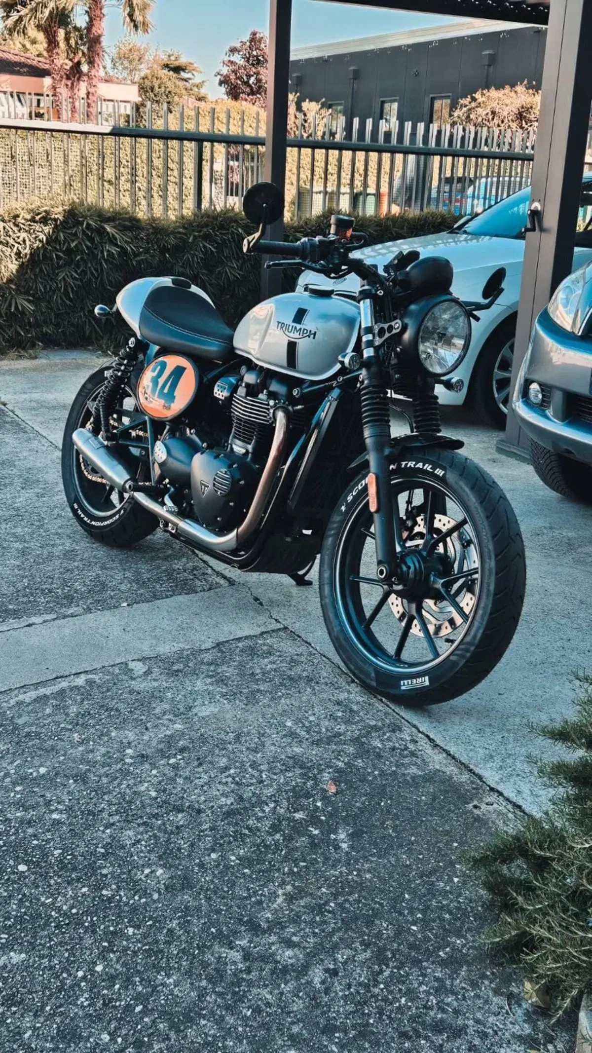 Triumph Street Twin 900 (2017 - 18) (2)