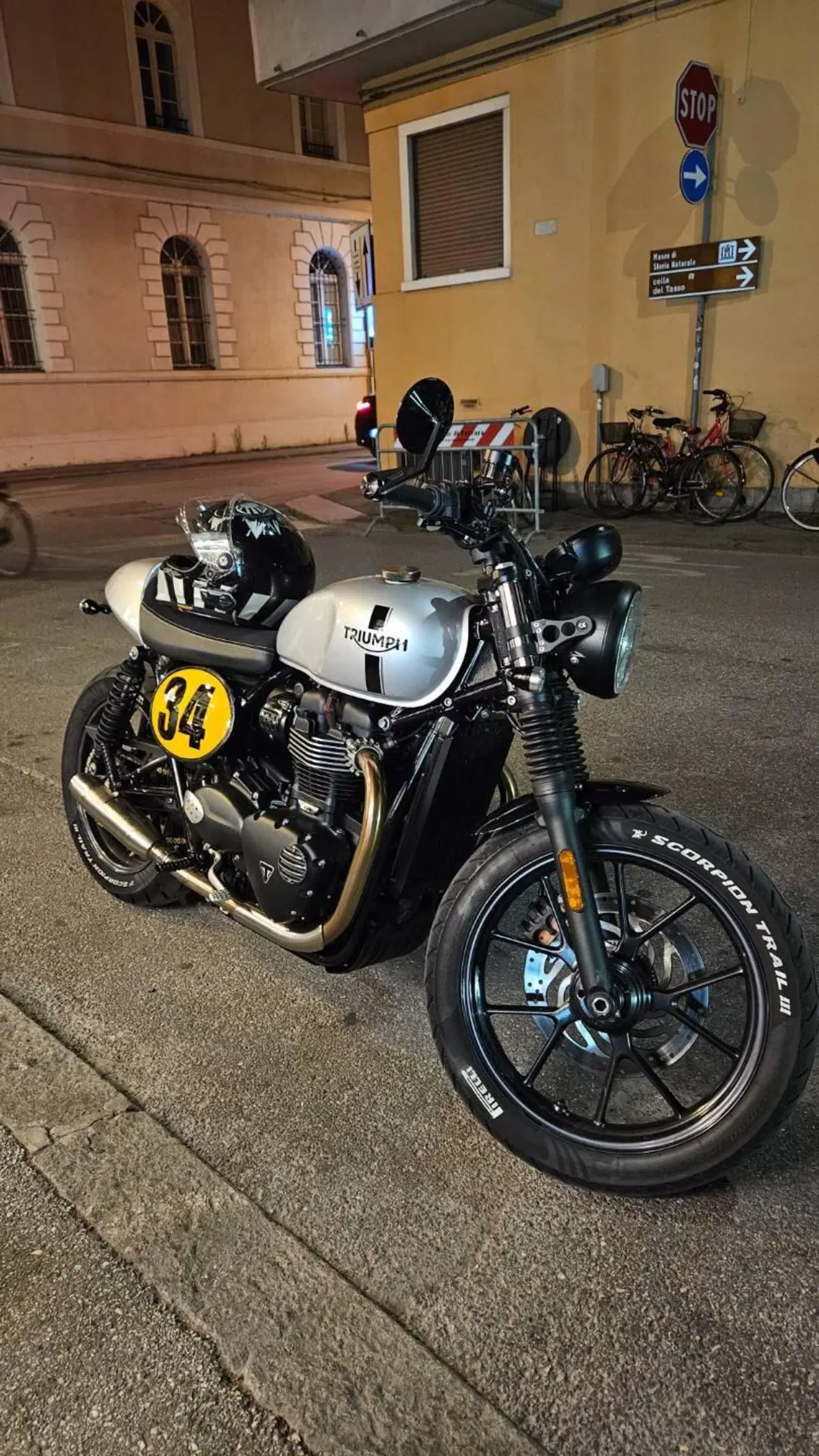 Triumph Street Twin 900 (2017 - 18) (6)