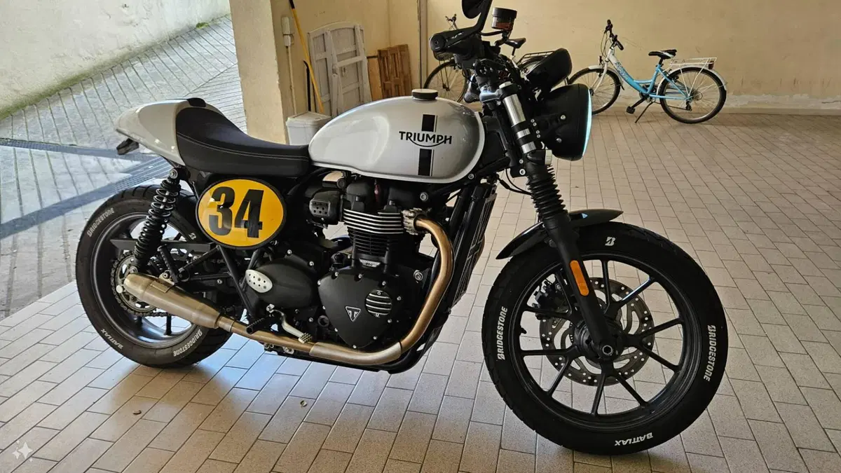 Triumph Street Twin 900 (2017 - 18) (7)