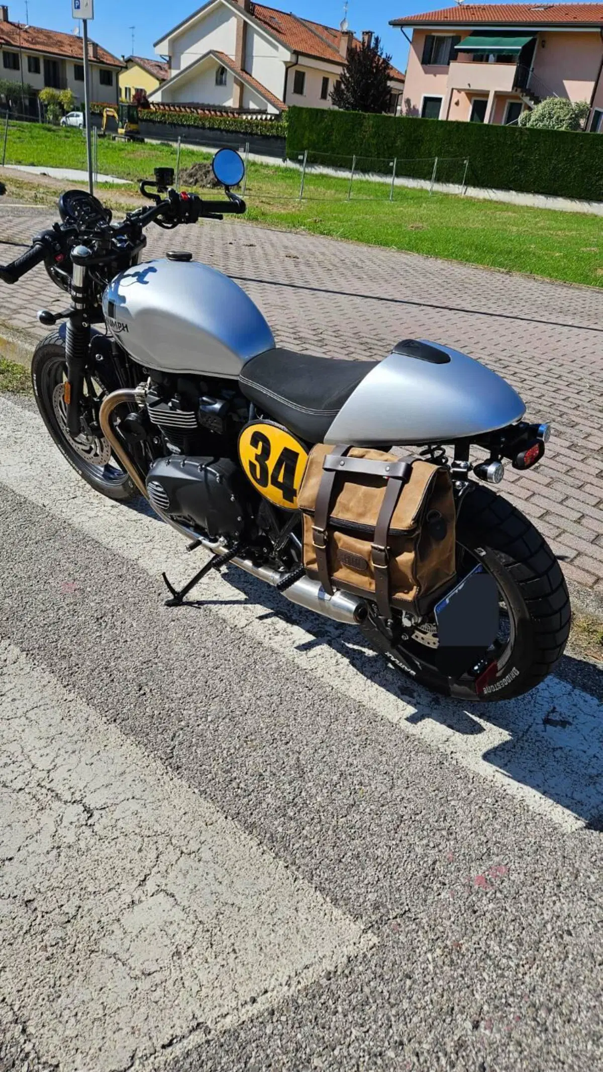 Triumph Street Twin 900 (2017 - 18) (10)