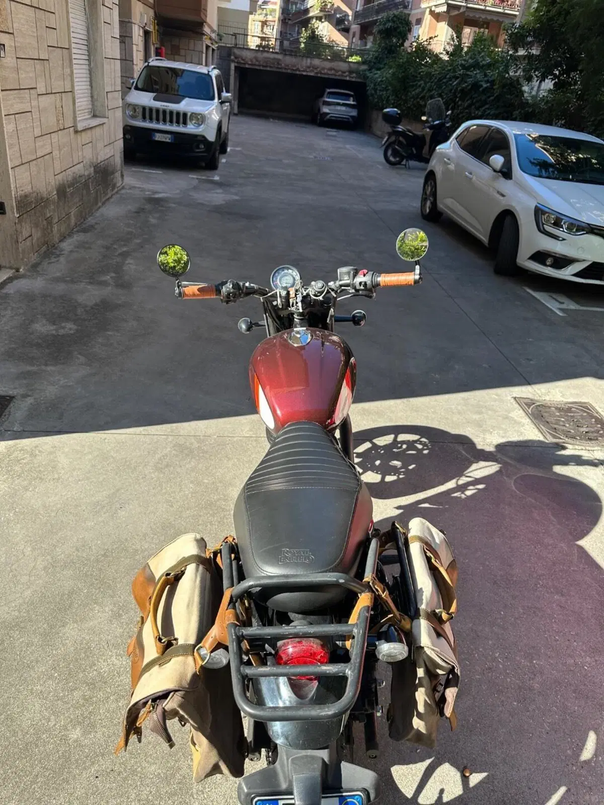 Royal Enfield HNTR 350 (2022 - 26) (7)