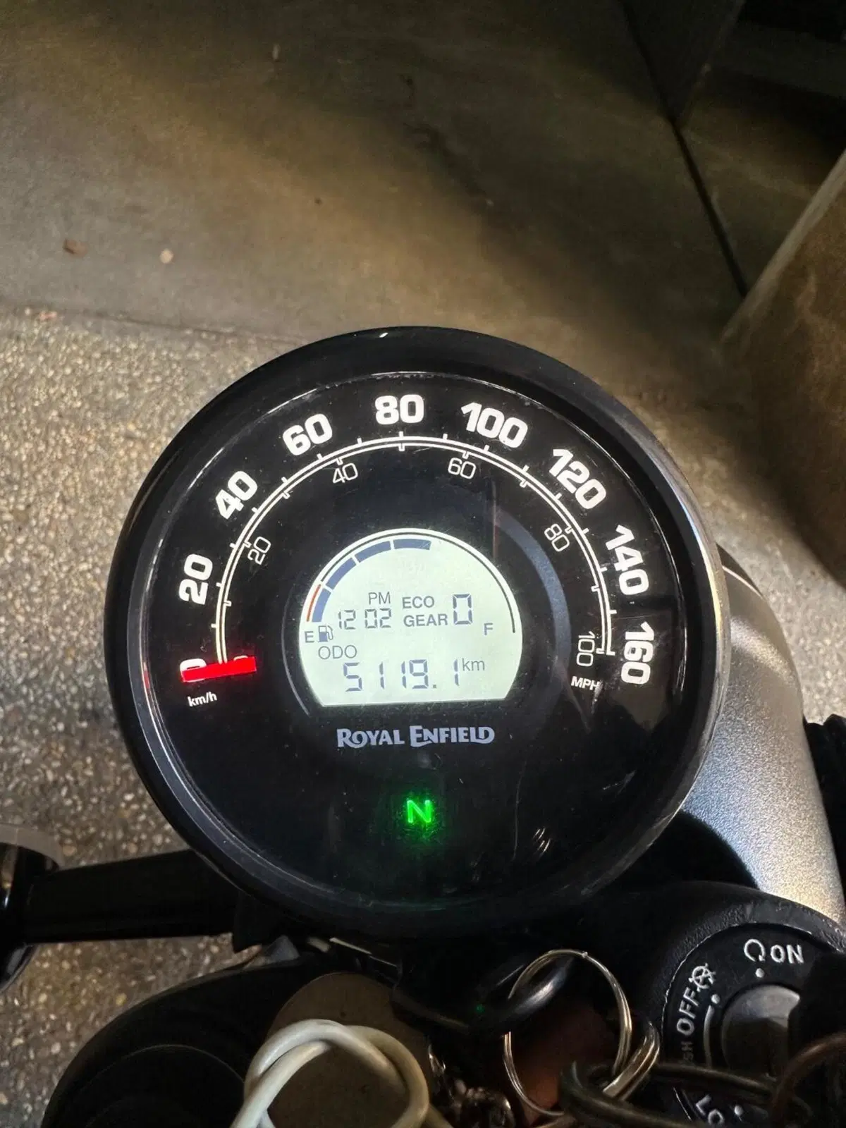 Royal Enfield HNTR 350 (2022 - 26) (9)