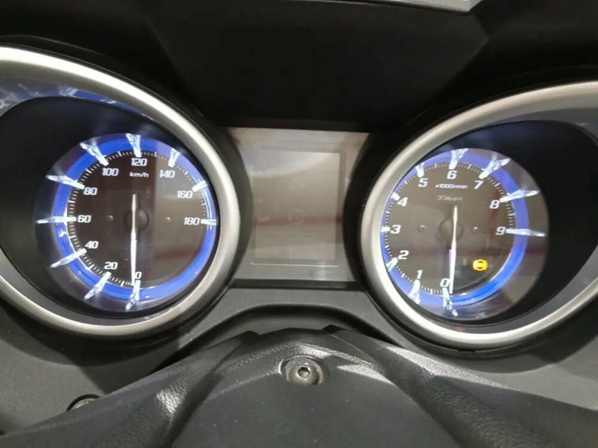Yamaha T-Max 530 SX (2017 - 19) (5)