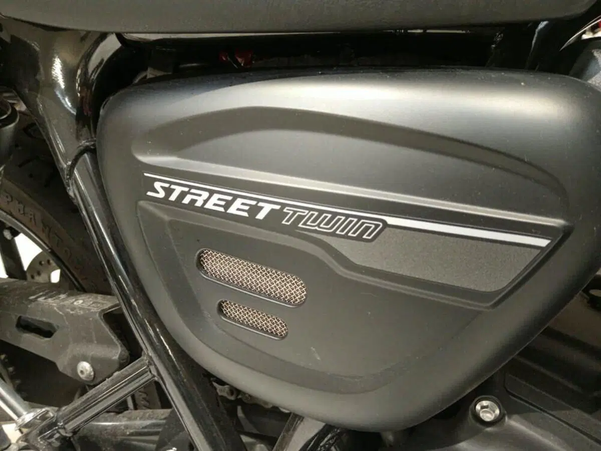 Triumph Street Twin 900 (2021 - 22) (7)