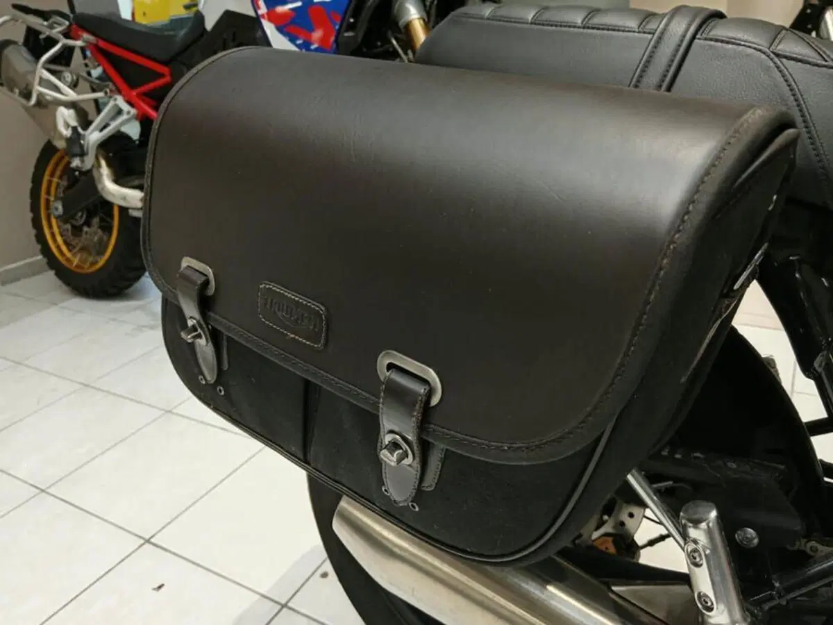 Triumph Street Twin 900 (2021 - 22) (6)