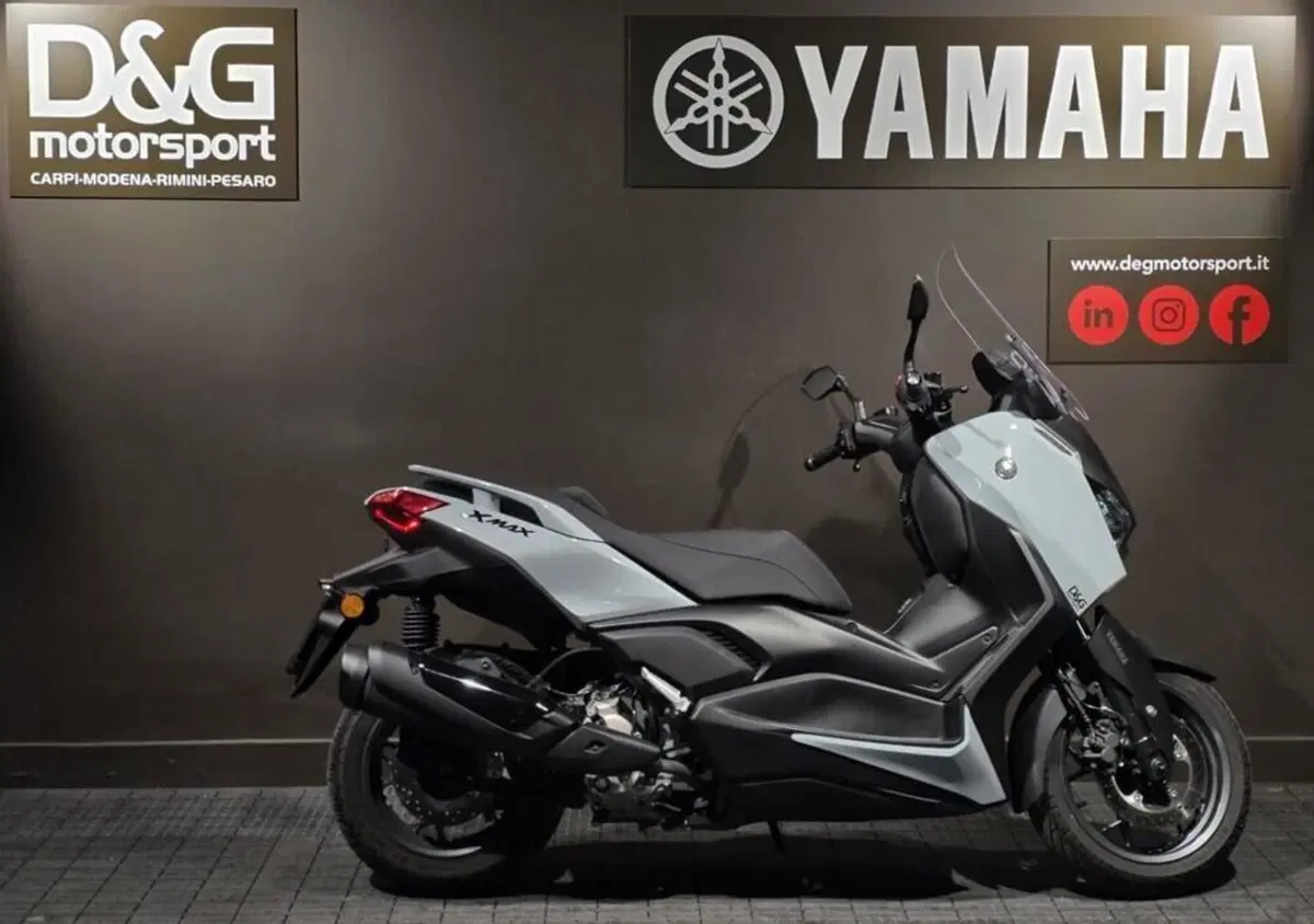 Yamaha X-Max 300 Tech Max (2025 - 26)