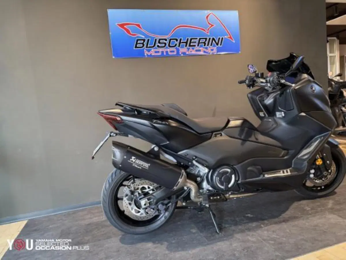 Yamaha T-Max 560 (2022 - 24) (4)