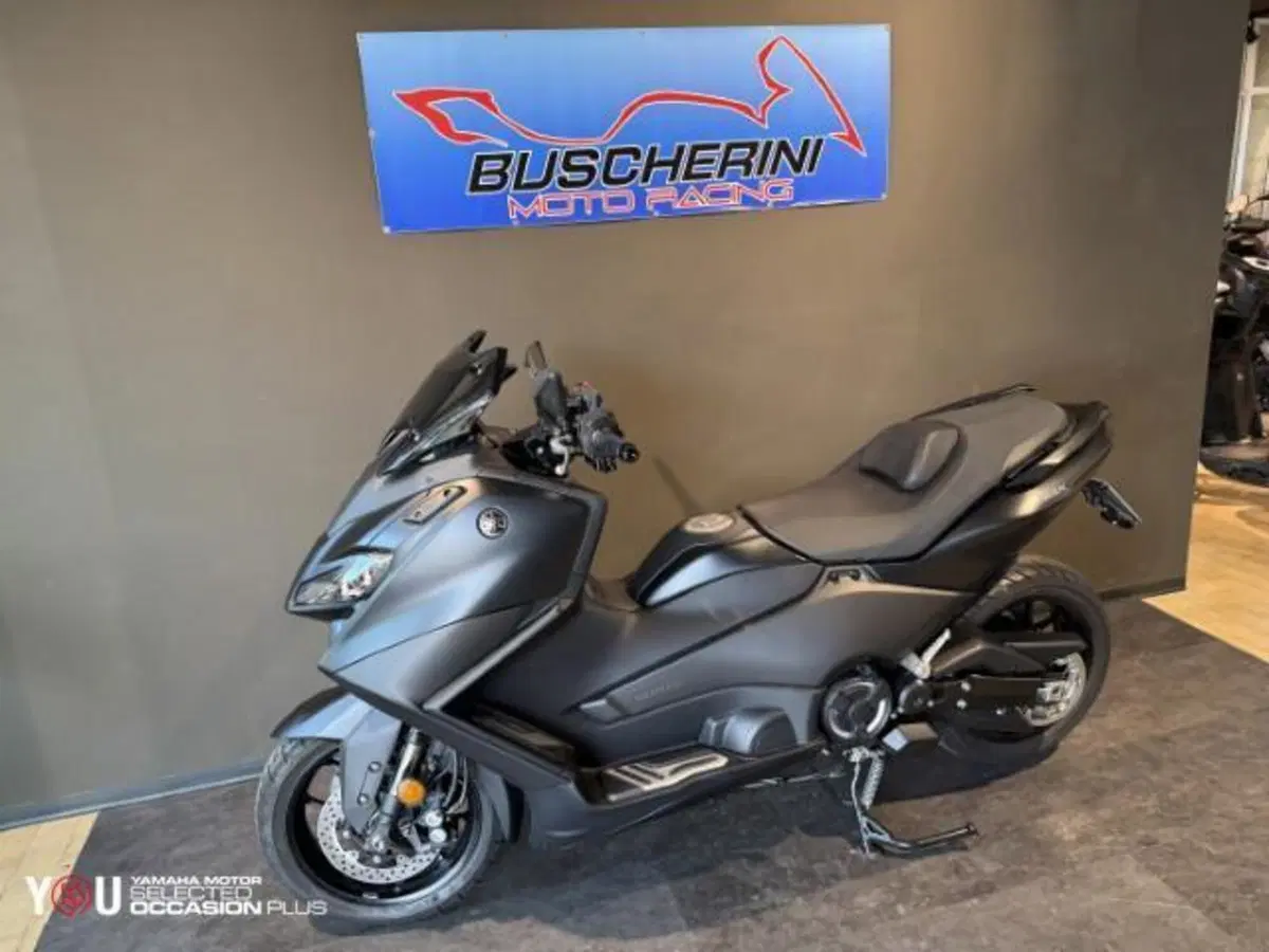 Yamaha T-Max 560 (2022 - 24) (8)