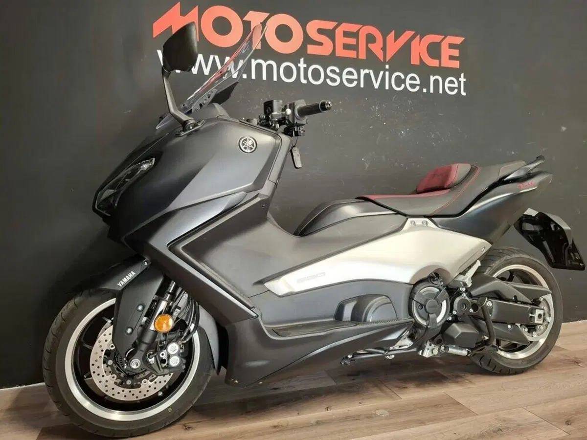 Yamaha T-Max 560 25th Anniversary (2026) (2)