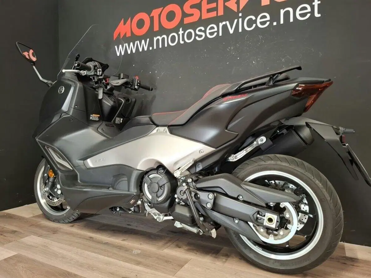 Yamaha T-Max 560 25th Anniversary (2026) (3)
