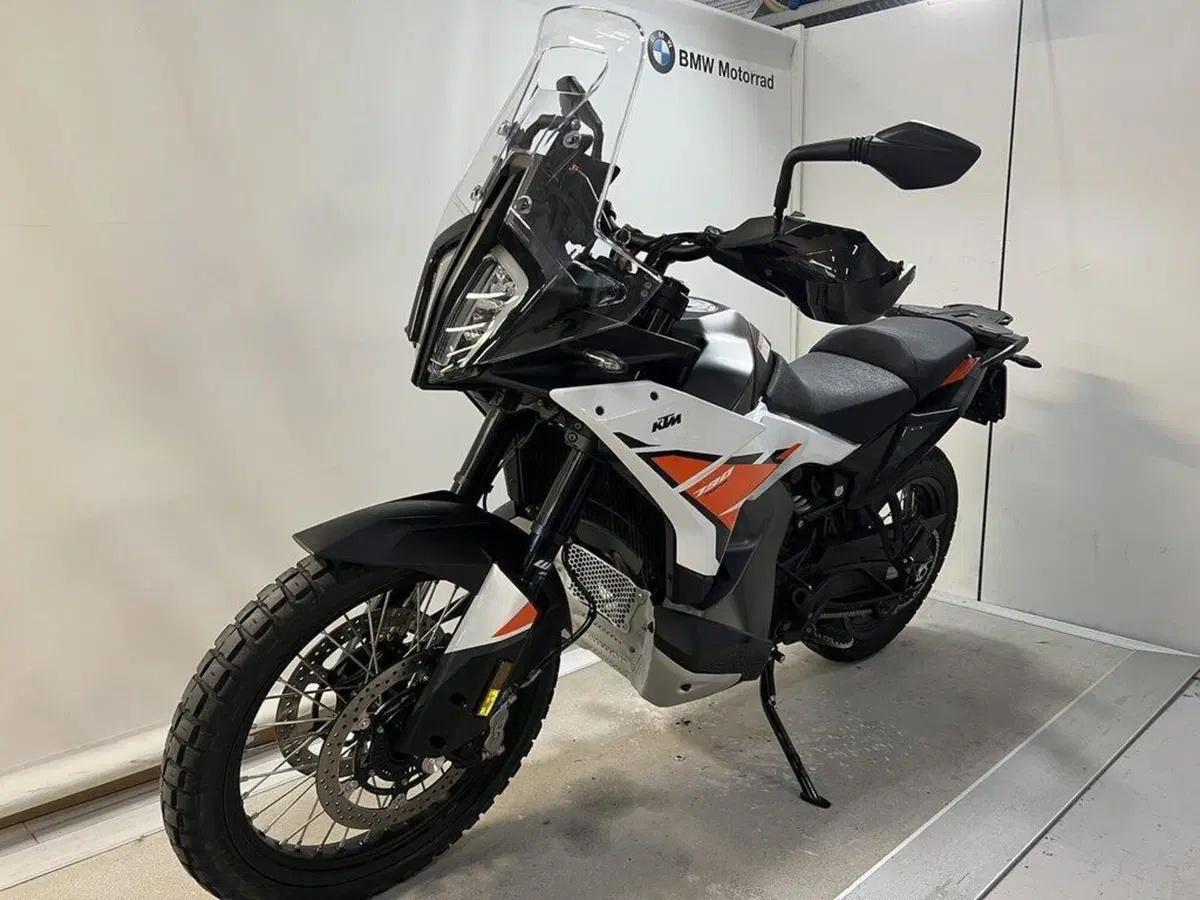 KTM 790 Adventure (2025 - 26) (4)