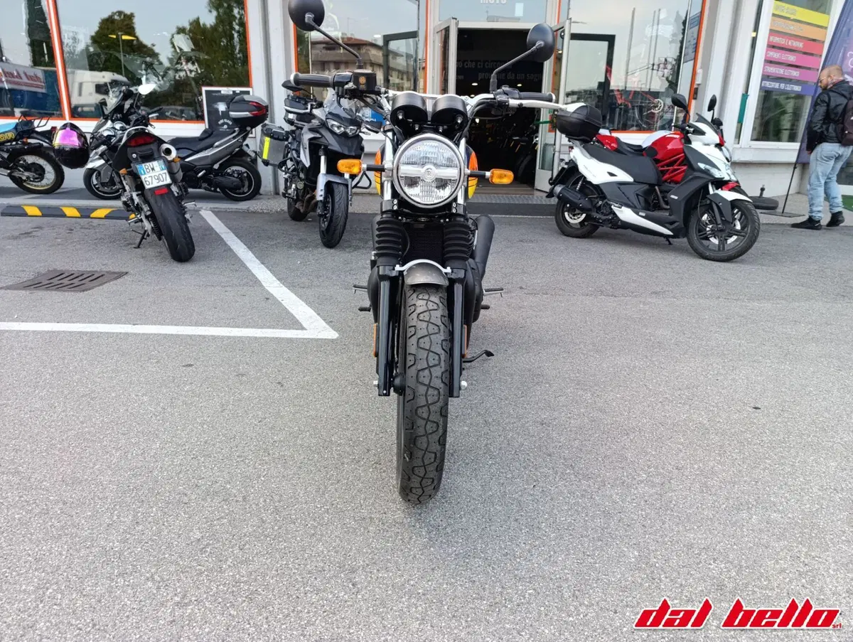Royal Enfield Interceptor 650 (2021 - 26) (2)